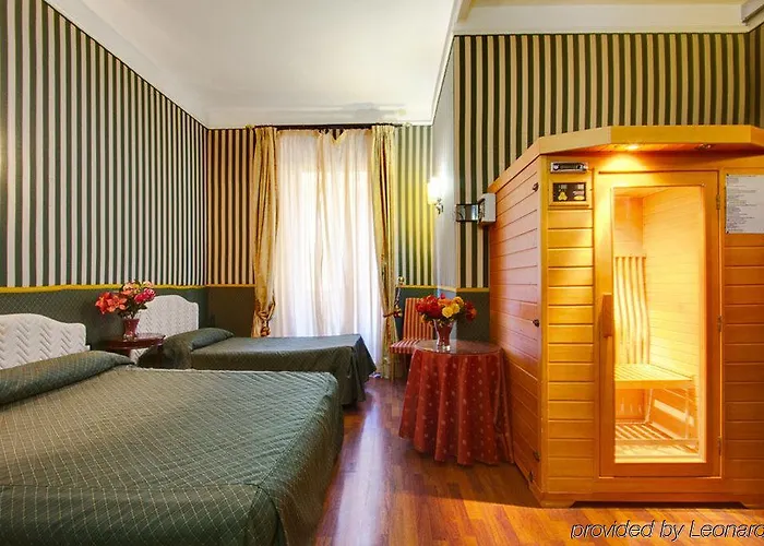 Aquarium Hotel 2*